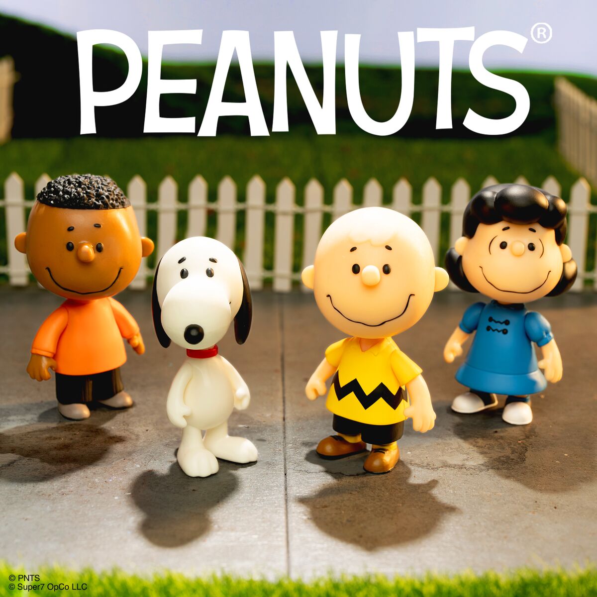 Peanuts ReAction Figures Wave 07 - Charlie Brown, Snoopy, Lucy, & Franklin