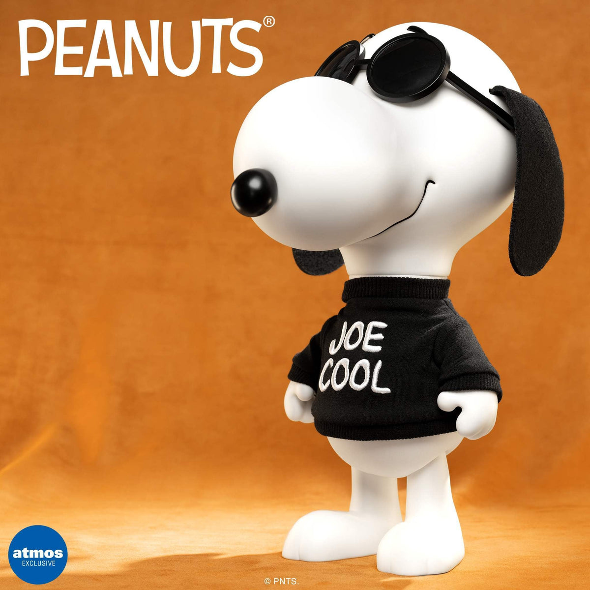 Peanuts SuperSize Vinyl - Snoopy Joe Cool (Black Sweater)