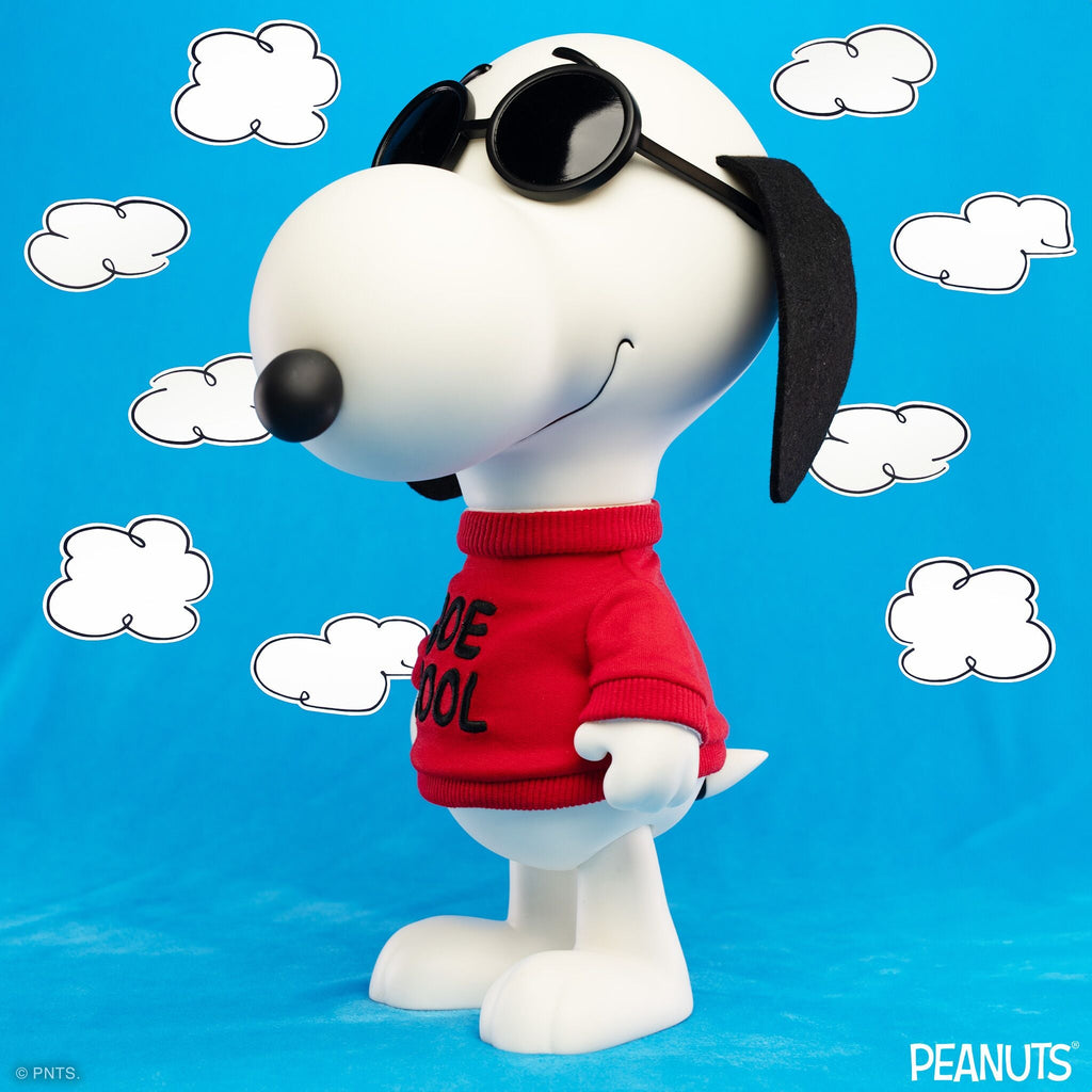 Peanuts SuperSize Vinyl - Snoopy Joe Cool