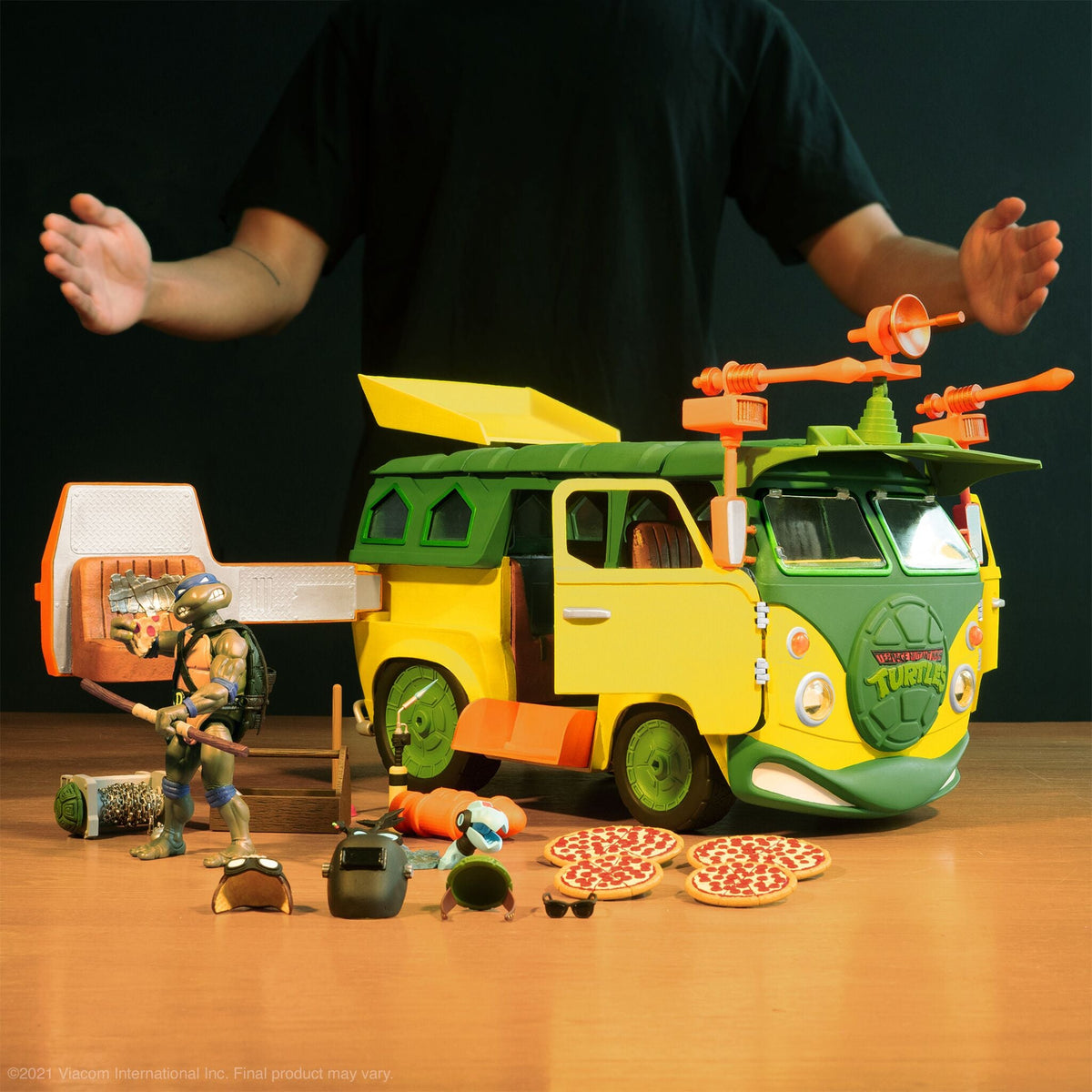 Teenage Mutant Ninja Turtles ULTIMATES! Vehicle - Party Wagon