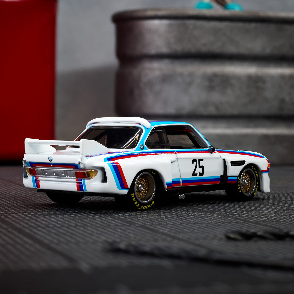 Hot Wheels Elite 64 1975 BMW 3.0 CSL Race