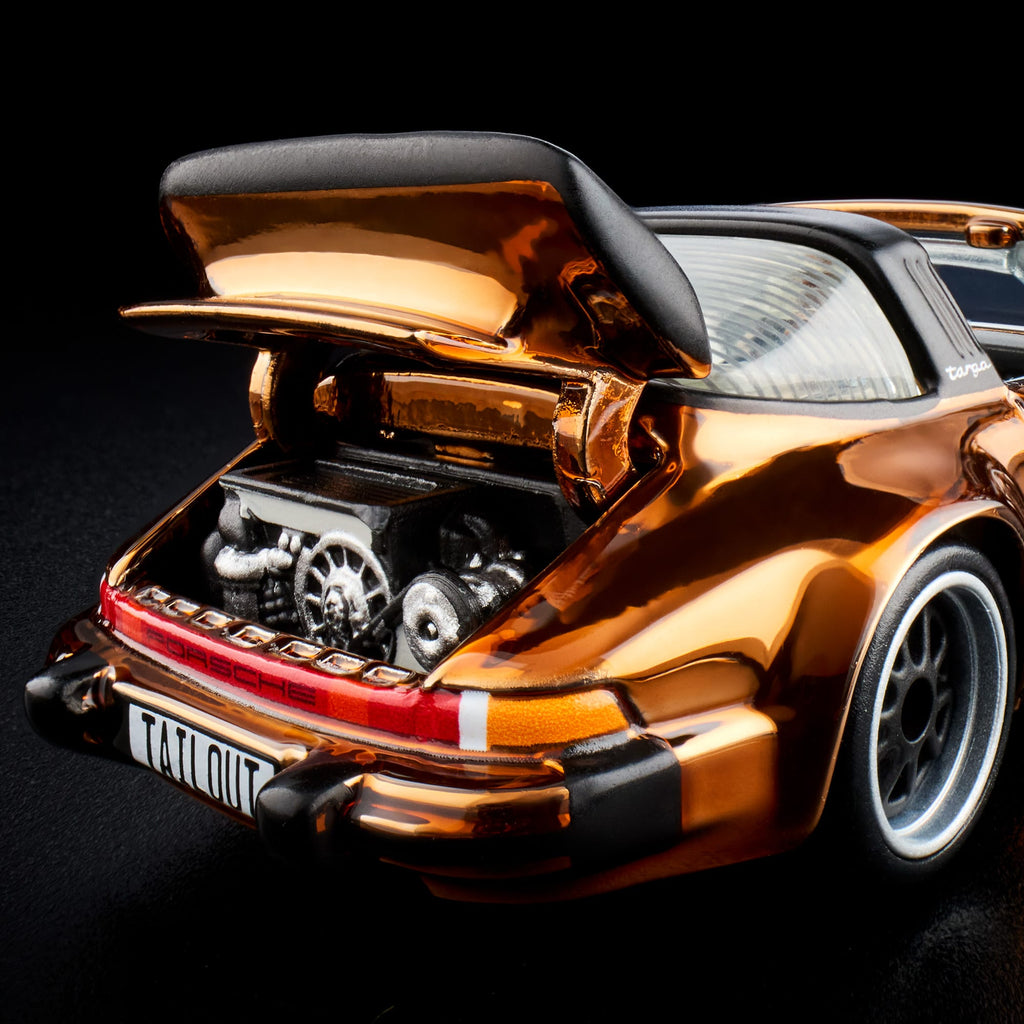 Hot Wheels RLC Exclusive 1988 Porsche 911 Targa Turbo - Standard OR Chase Variant (Randomized)