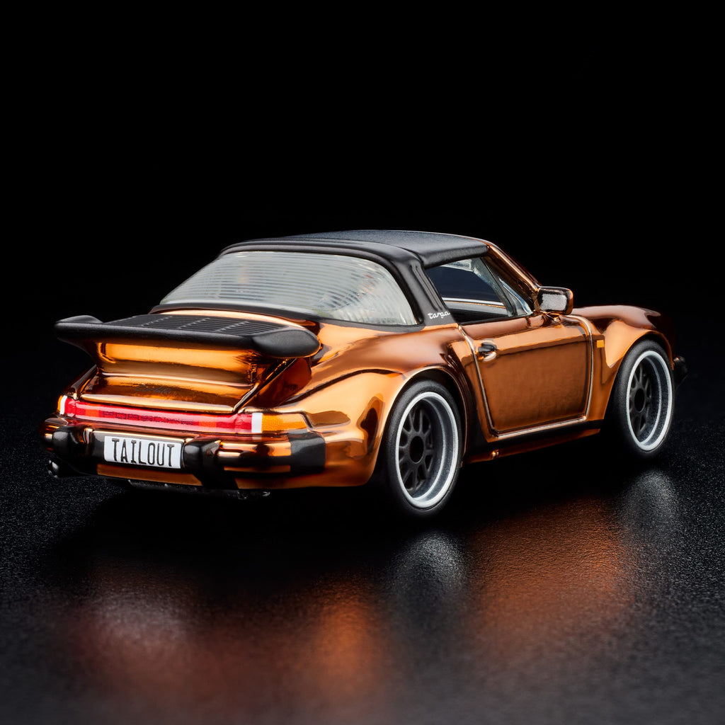 Hot Wheels RLC Exclusive 1988 Porsche 911 Targa Turbo - Standard OR Chase Variant (Randomized)