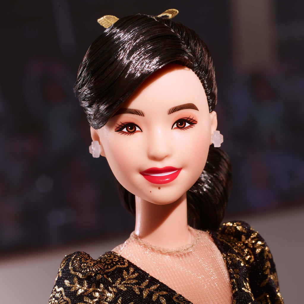 Barbie Inspiring Women Kristi Yamaguchi Doll