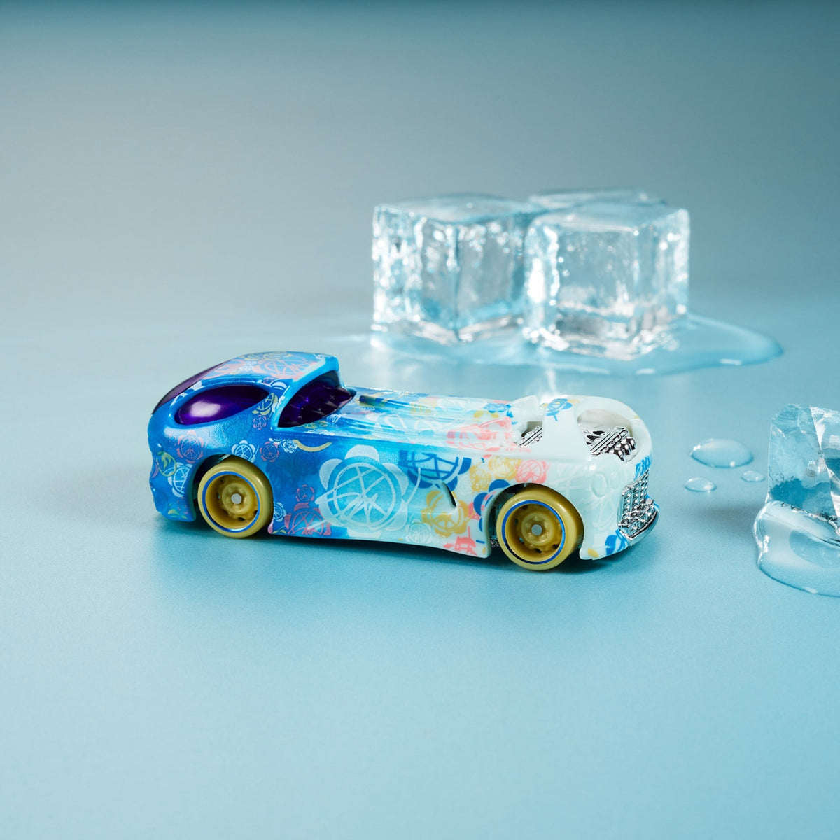 Sean Wotherspoon x adidas x Hot Wheels Deora II Vehicle